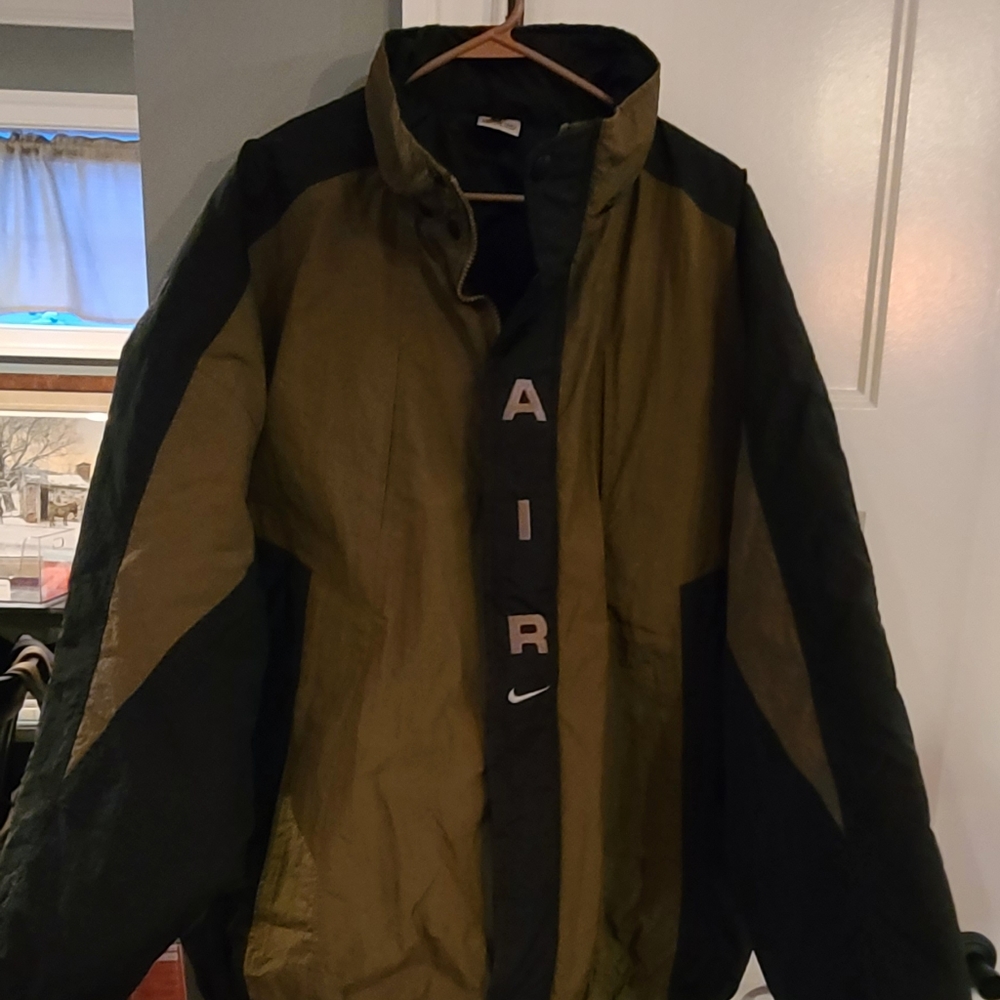 Vintage Nike Air puffer jacket